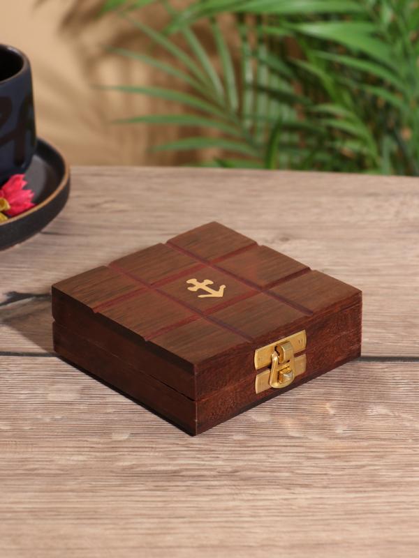 Настольная игра «Крестики-нолики», 10×10 см, дерево шишам, латунь