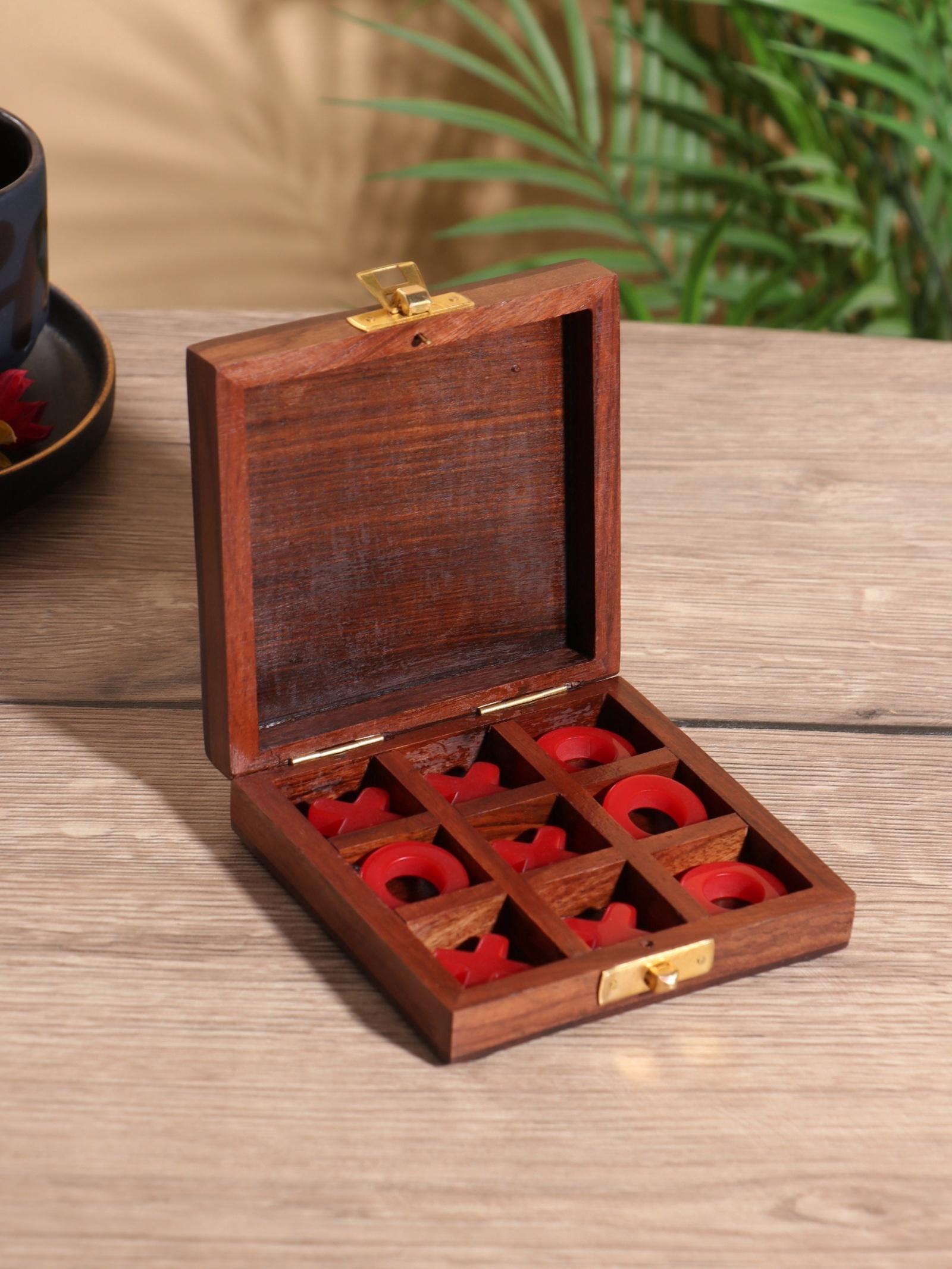 Настольная игра «Крестики-нолики», 10×10 см, дерево шишам, смола