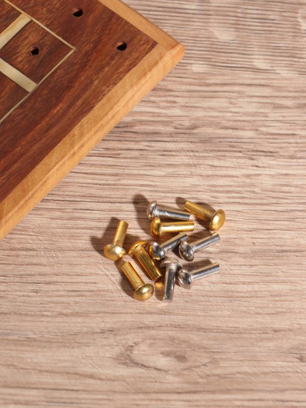 Настольная игра «Крестики-нолики», 13×13.5 см, дерево шишам, латунь