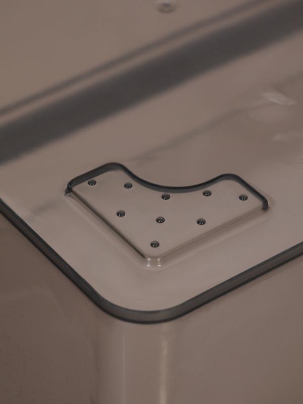 Ящик пластиковый для хранения, с крышкой, объём — 16 л, прозрачно-чёрный