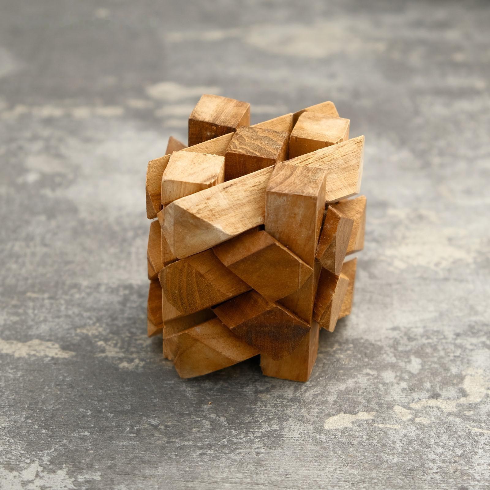 Головоломка из дерева «Стена», 12 частей, 6×6×8 см