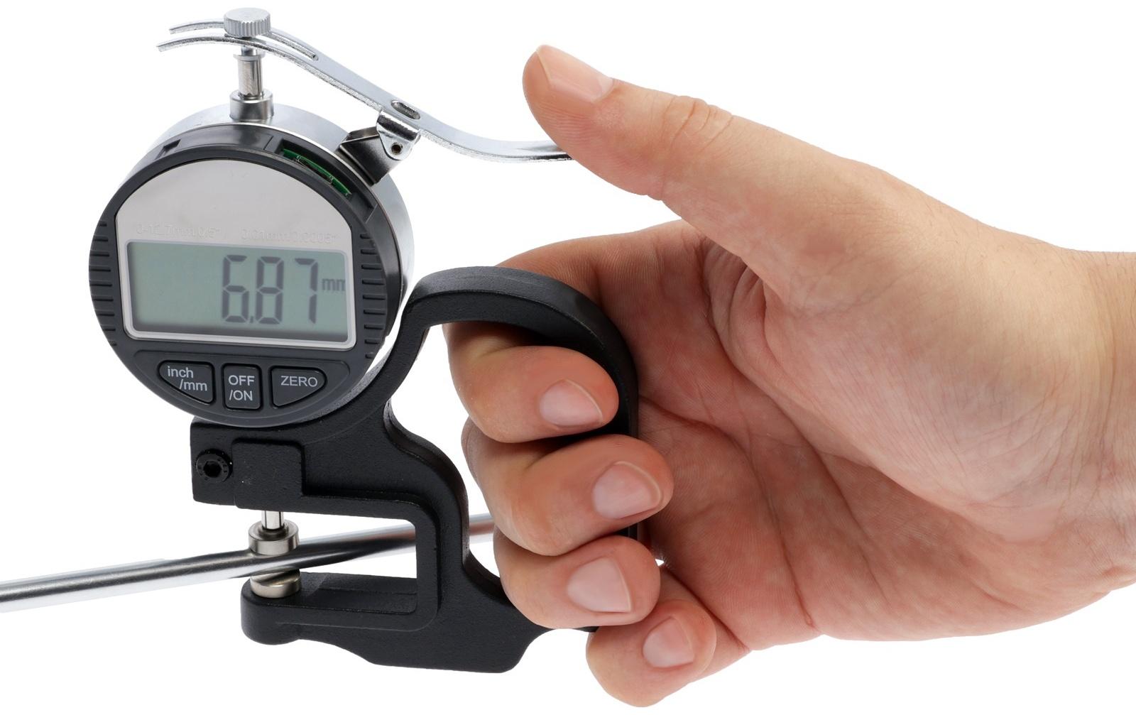 Толщиномер электронный ТУНДРА, металлический, диапазон 0-12.7 мм, точность 0.01 мм