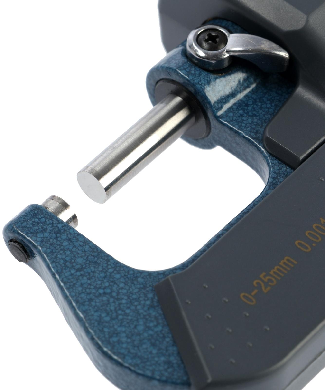 Микрометр электронный ТУНДРА, металлический, диапазон 0-25 мм, шаг измерения 0.001 мм