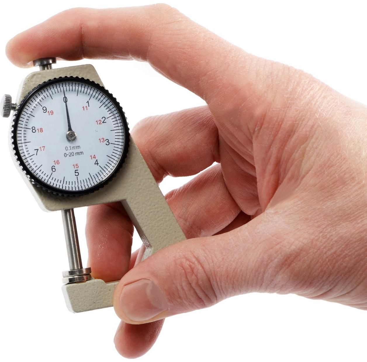 Толщиномер ТУНДРА, металлический, диапазон 0-20 мм, шаг измерения 0.001 мм