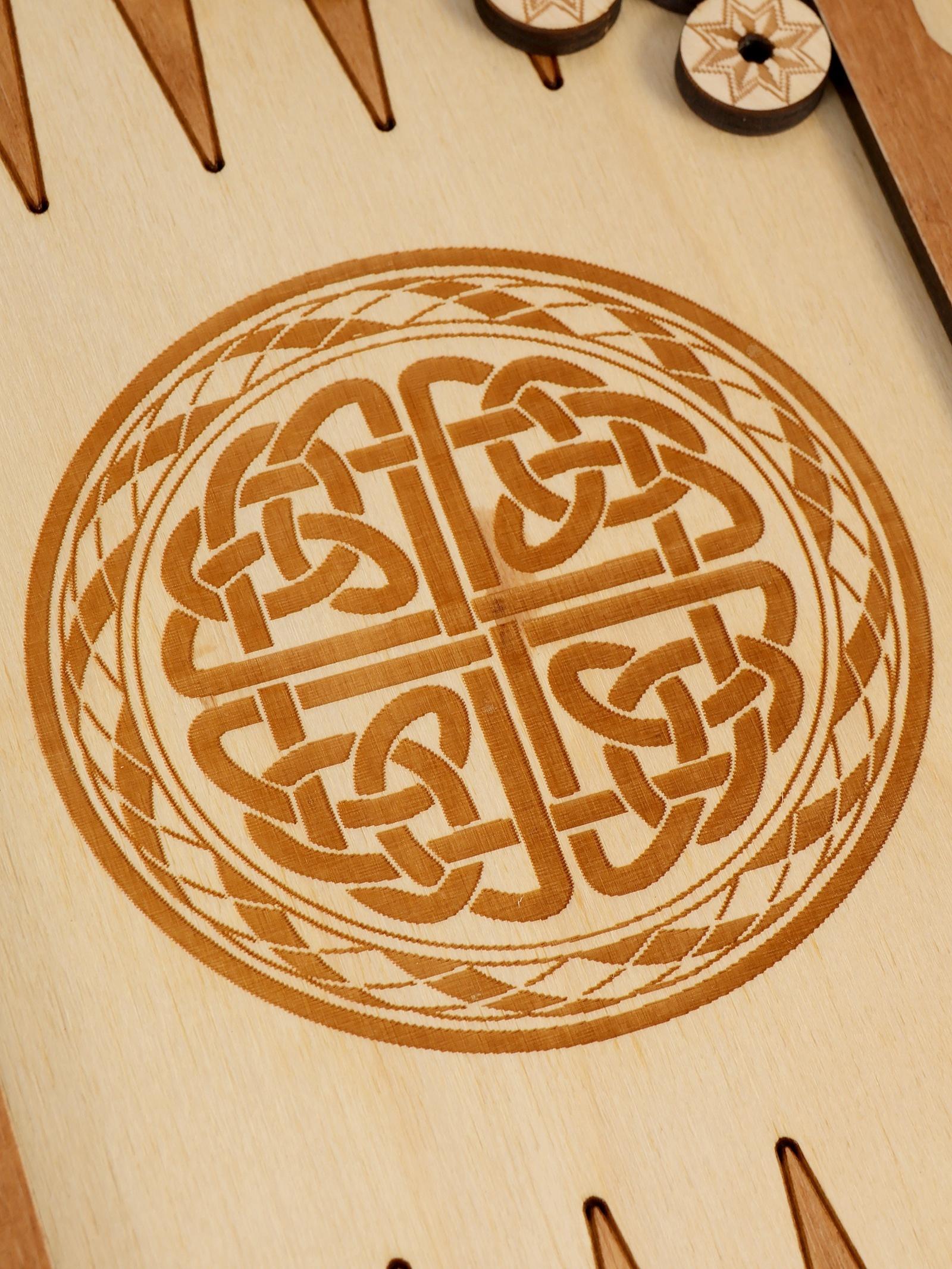 Нарды деревянные «Медведь», резные, 45×48 см