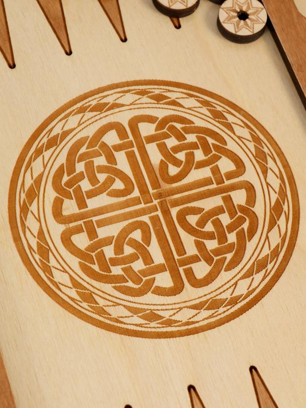 Нарды деревянные «Медведь», резные, 45×48 см