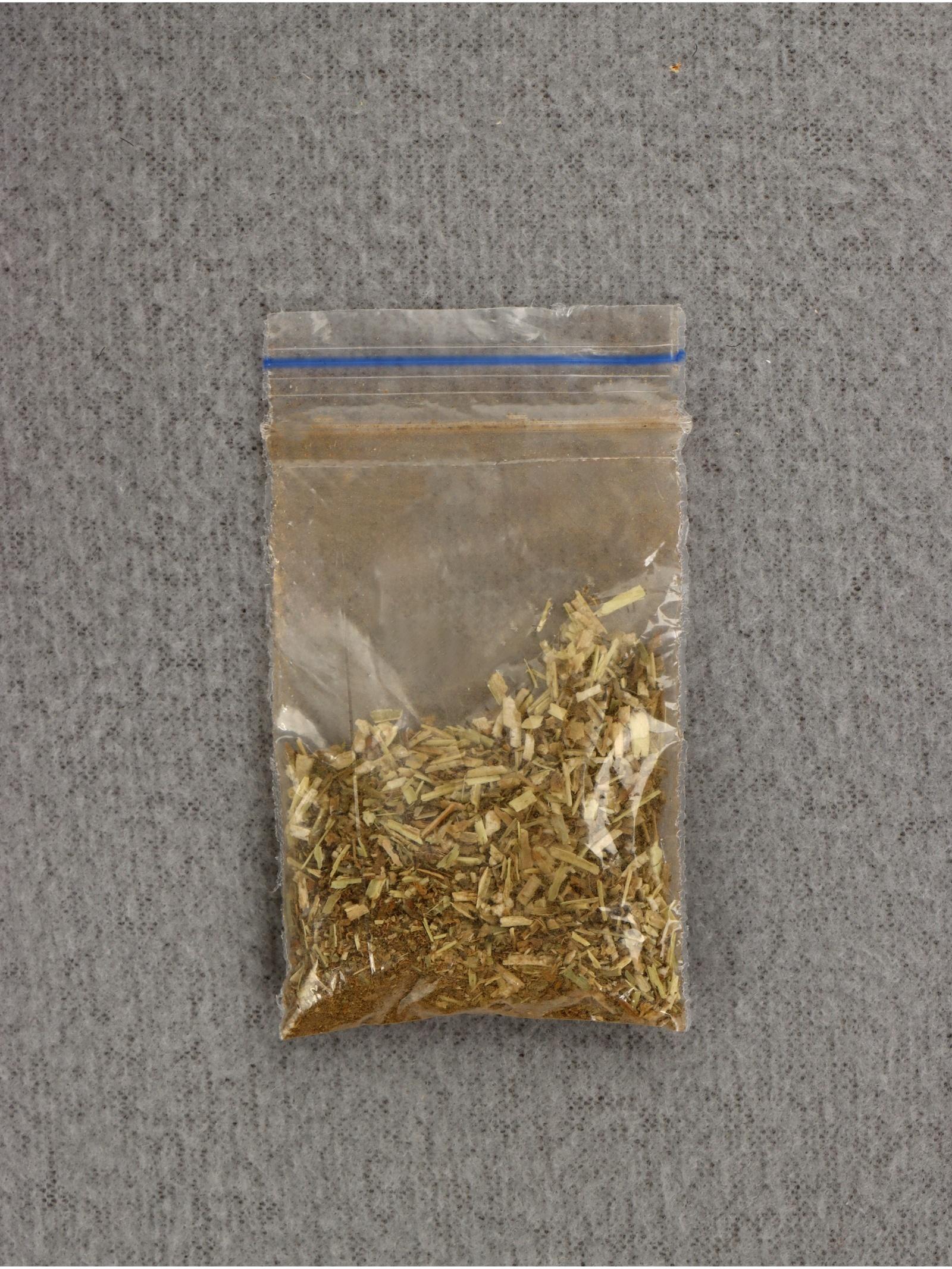 Когтеточка «Столбик» Lowcost ковролиновая с игрушкой, 35×35×85 см, микс цветов