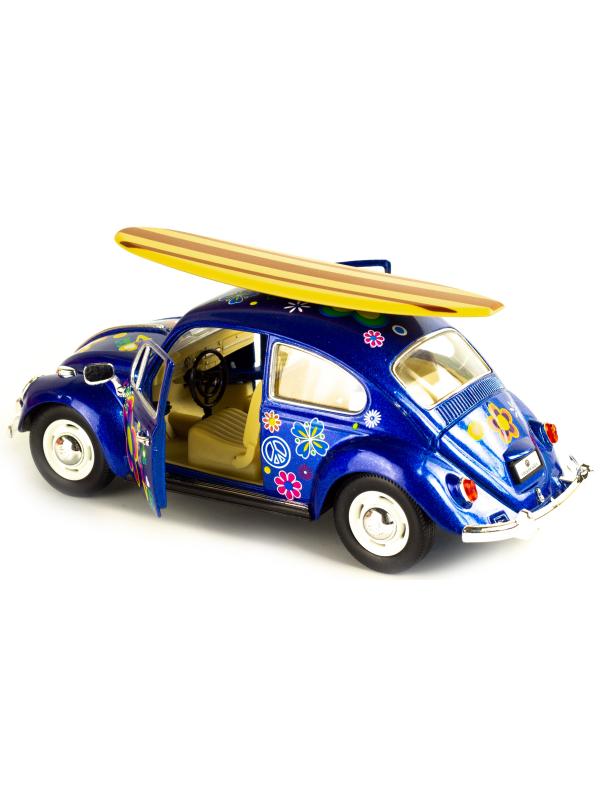 Машинка металлическая Kinsmart 1:24 «1967 Volkswagen Classical Beetle w/ wooden surfboard» KT7002DFS-1, инерционная / Микс