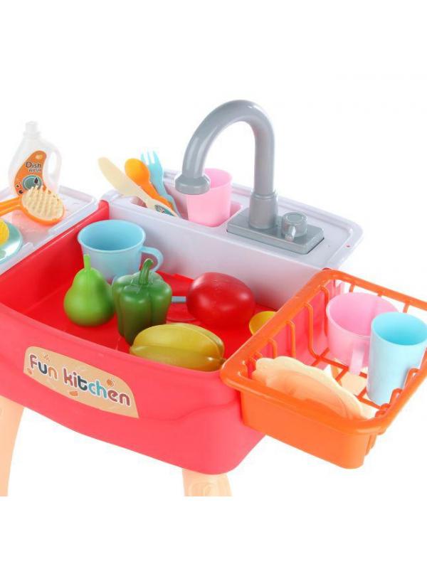 Игровой набор Fun Kitchen «Мойка с посудой и 28 аксессуаров»