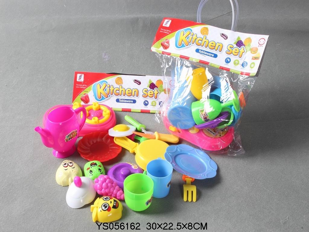 Набор Посуды в пакете 30х22х8см