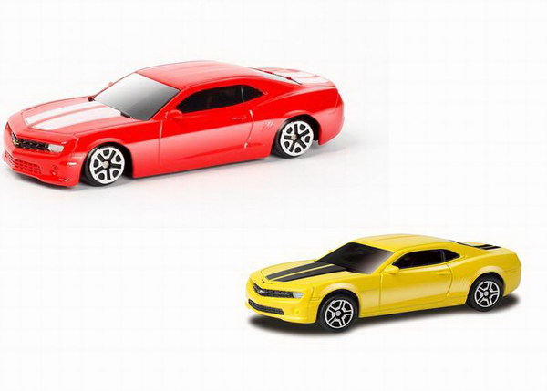 Машинка металлическая Uni-Fortune RMZ City 1:64 Chevrolet Camaro, без механизмов, 2 цвета (желтый, красный), 9 x 4.2 x 4 см, 36шт в дисплее