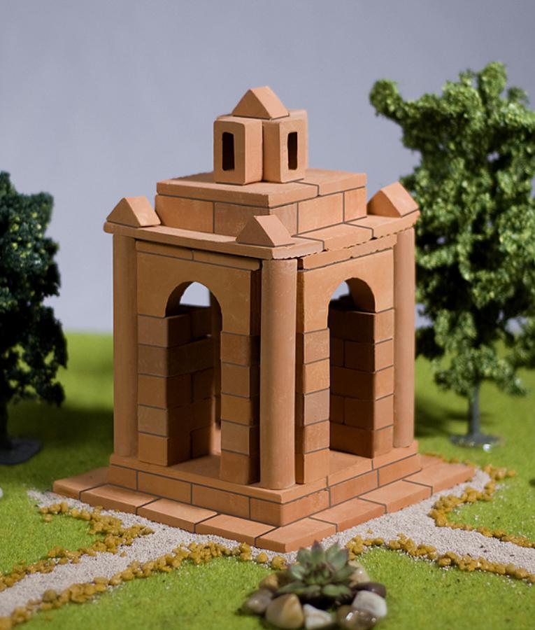 Конструктор Построй и играй! Briсkmaster «Беседка» 303 / 95 деталей