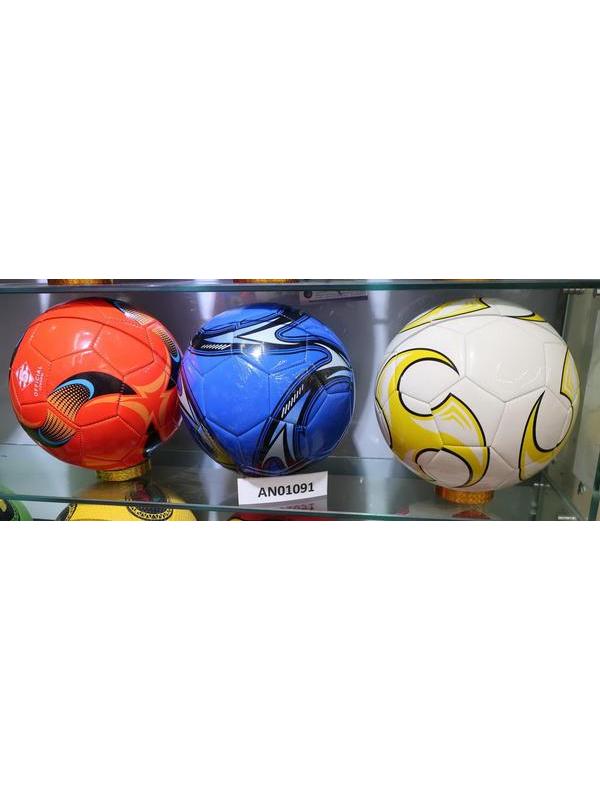 Мяч футбольный классический вид  1 размер 5