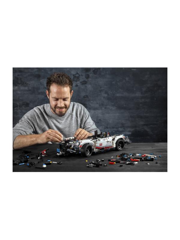 Конструктор LEGO Technic 42096 Porsche 911 RSR, 1580 деталей