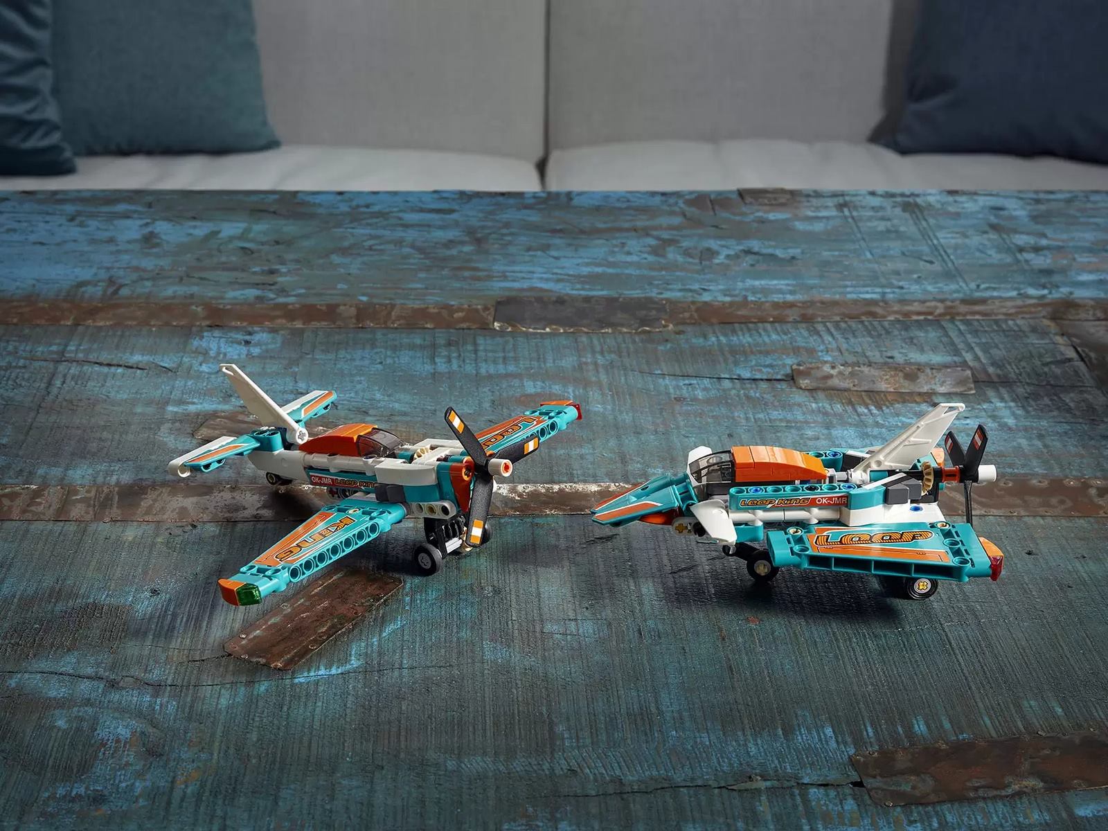 Конструктор LEGO Technic «Гоночный самолёт» 42117 / 154 детали