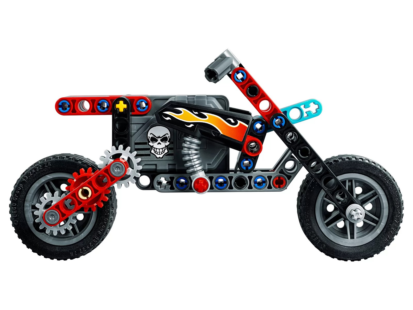 Конструктор LEGO Technic 42106 «Шоу трюков на грузовиках и мотоциклах» 610 деталей