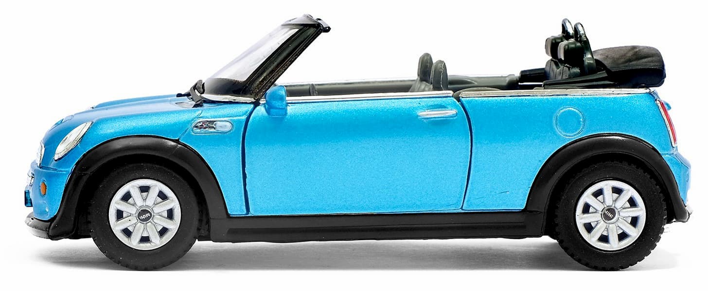 Металлическая машинка Kinsmart 1:28 «Mini Cooper S Convertible» KT5089W инерционная в коробке / Микс