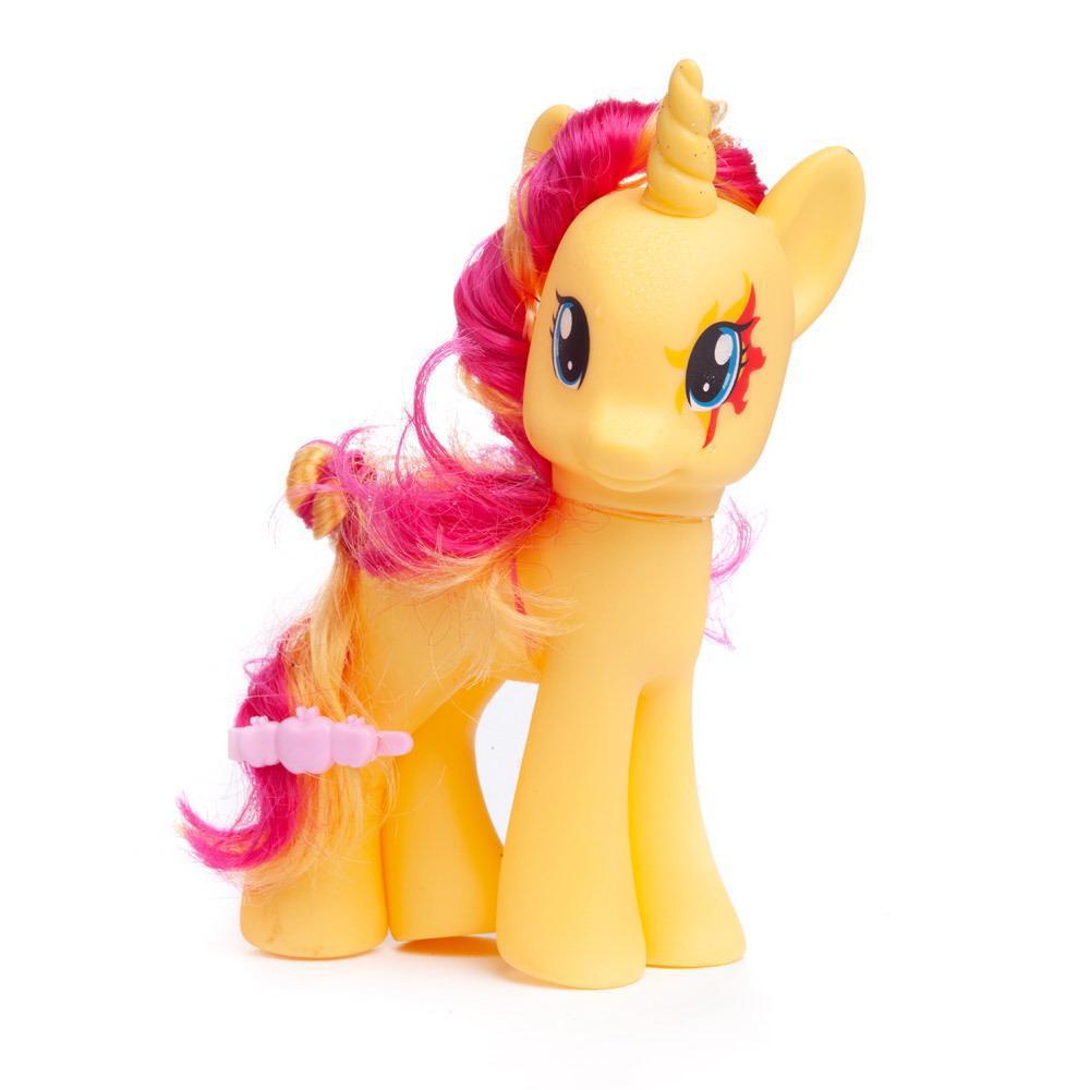 Пони с аксессуарами 9x15,5см, единорог, ЖЕЛТАЯ, в прозрачной коробочке