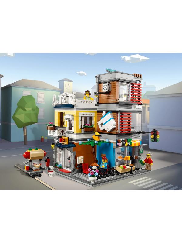 Конструктор LEGO Creator 3в1 «Зоомагазин и кафе в центре города» 31097 / 969 деталей