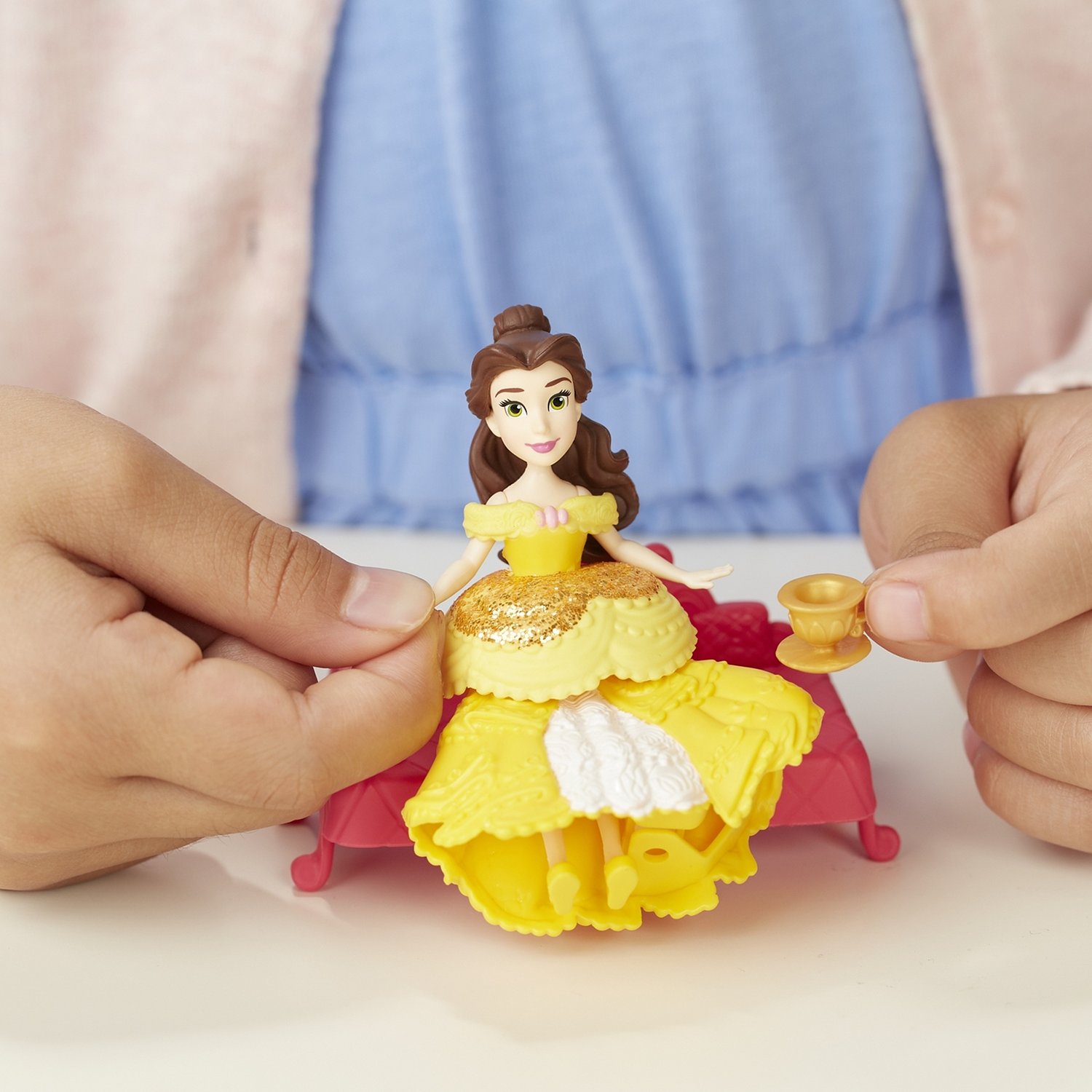 Игровой набор Hasbro Disney Princess «Маленькая кукла с обстановкой» E3052EU4 / Микс