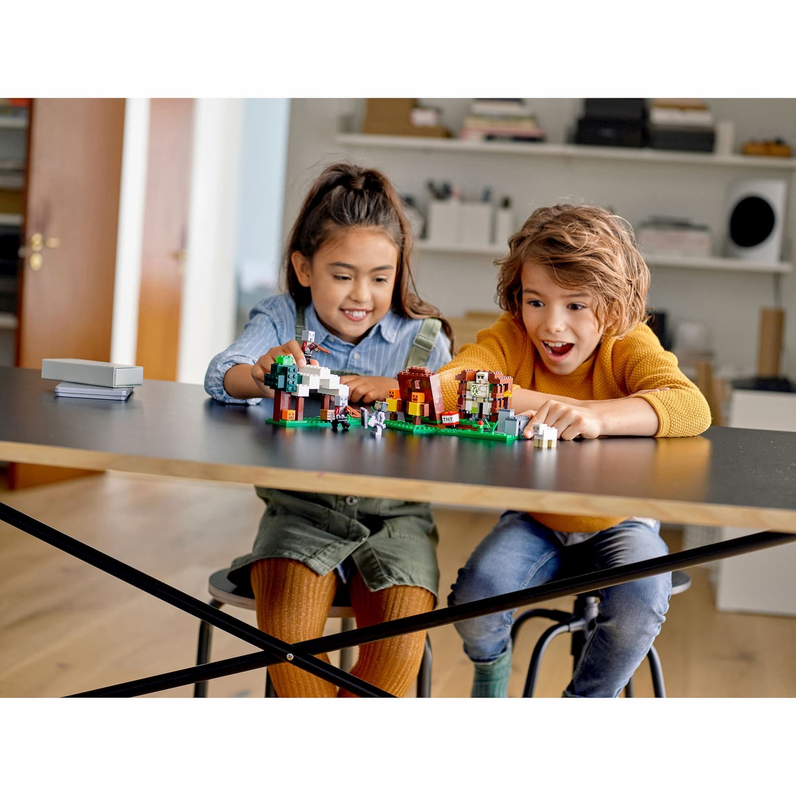 Конструктор KSZ My World «Аванпост разбойников» 1009 (Minecraft 21159) 303 детали