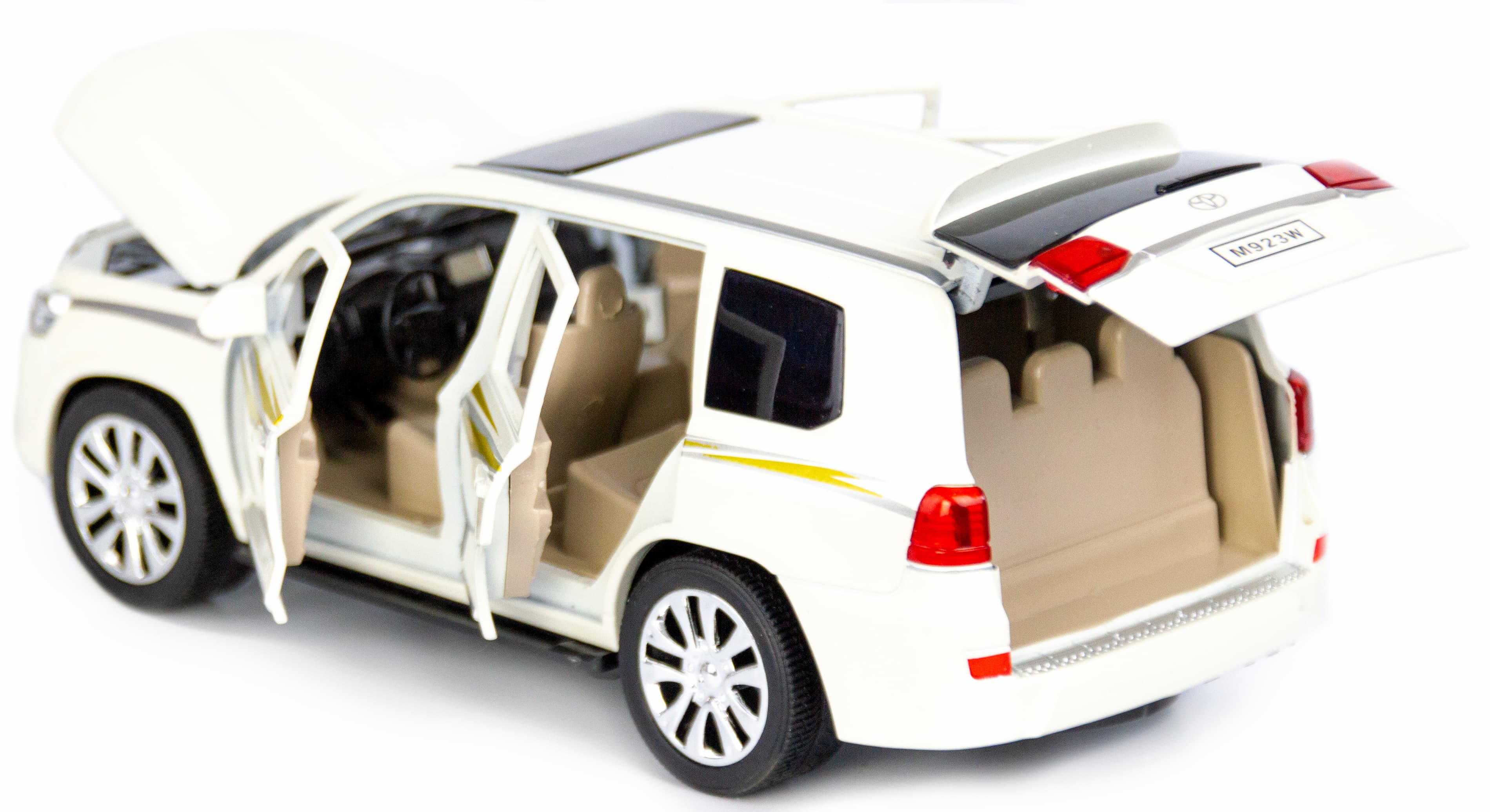 Металлическая машинка XLG 1:24 «Toyota Land Cruiser 200» 20 см. M923W-1 инерционная, свет, звук в коробке / Белый