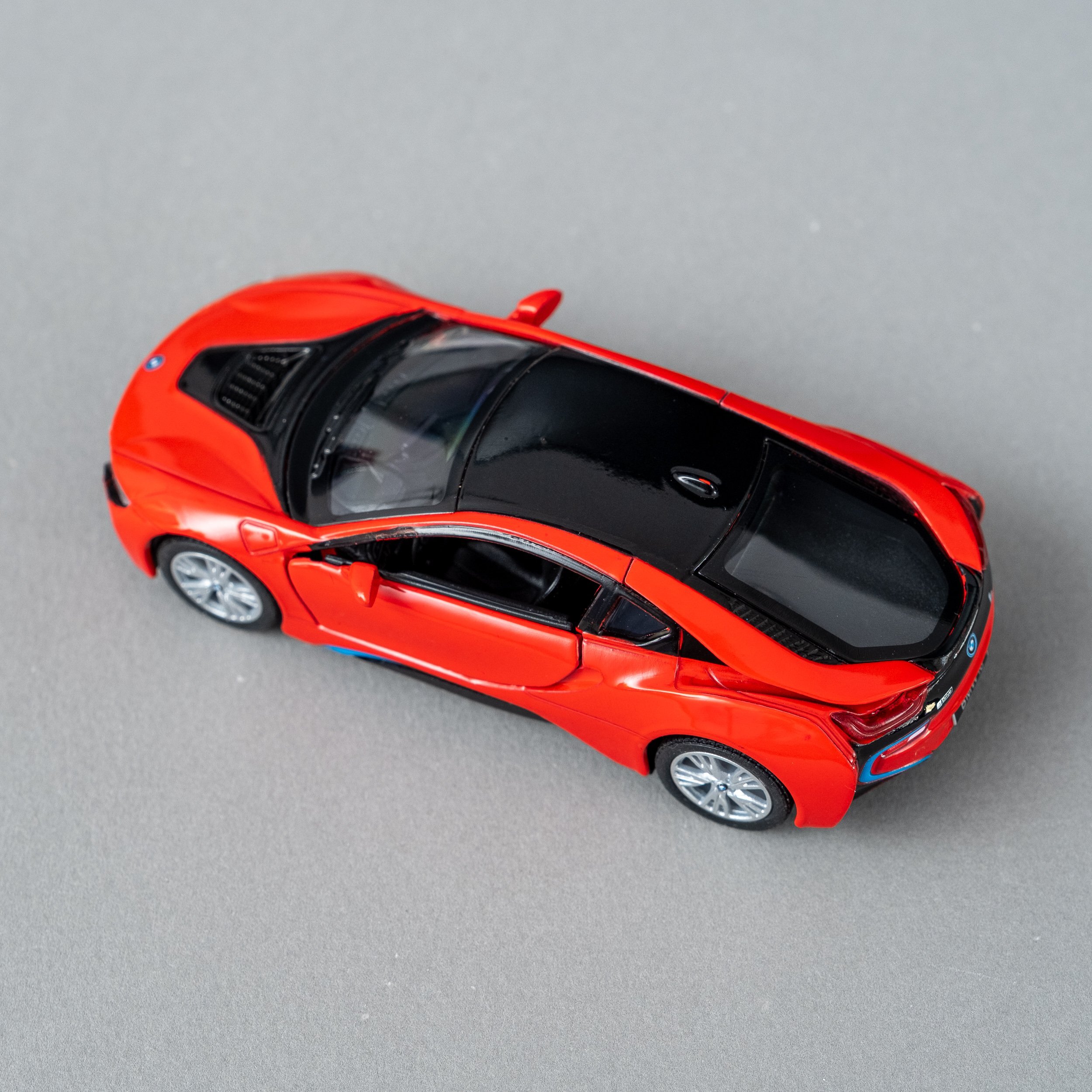 Металлическая машинка Kinsmart 1:36 «BMW i8» KT5379DA инерционная / Красный