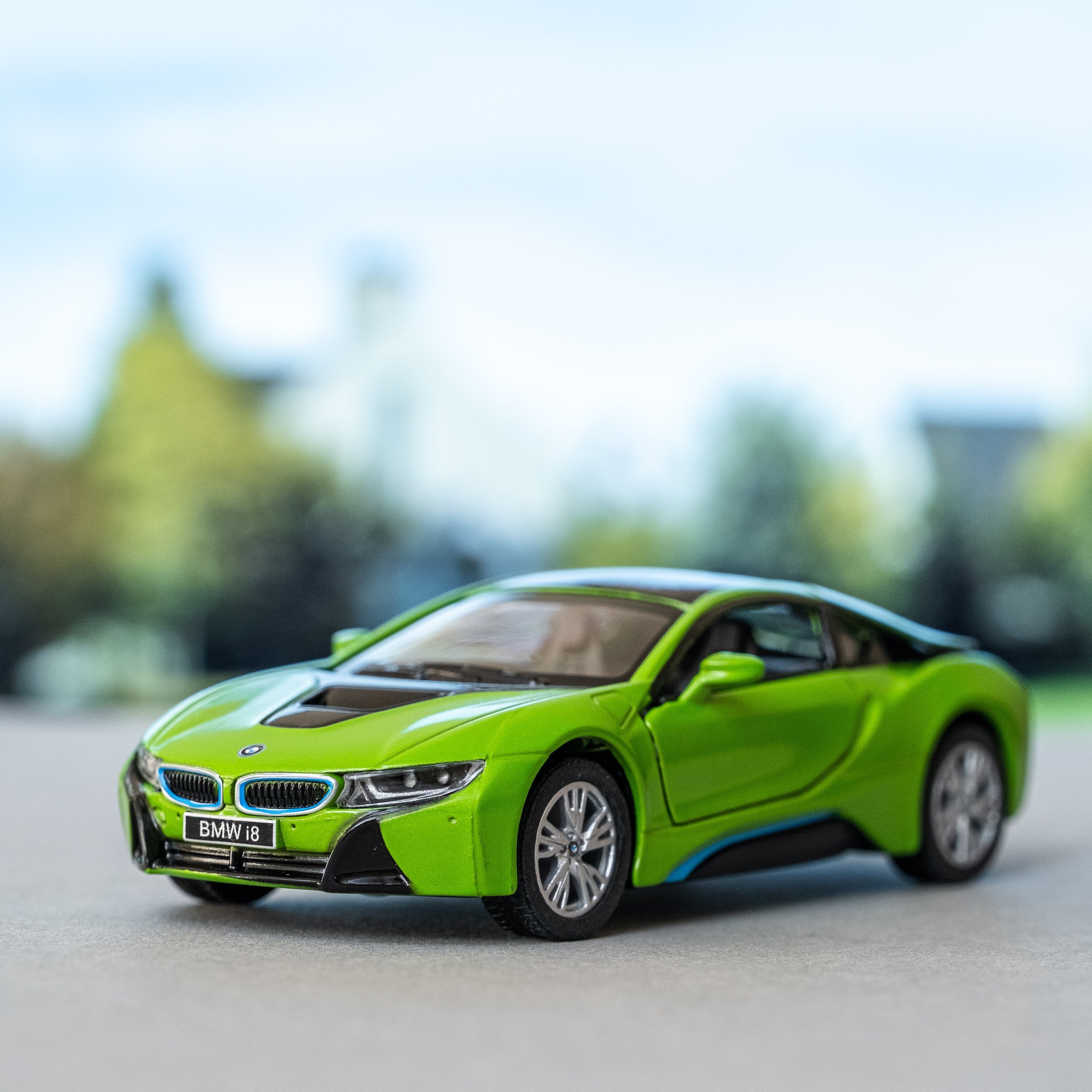 Металлическая машинка Kinsmart 1:36 «BMW i8» KT5379DA инерционная / Зеленый