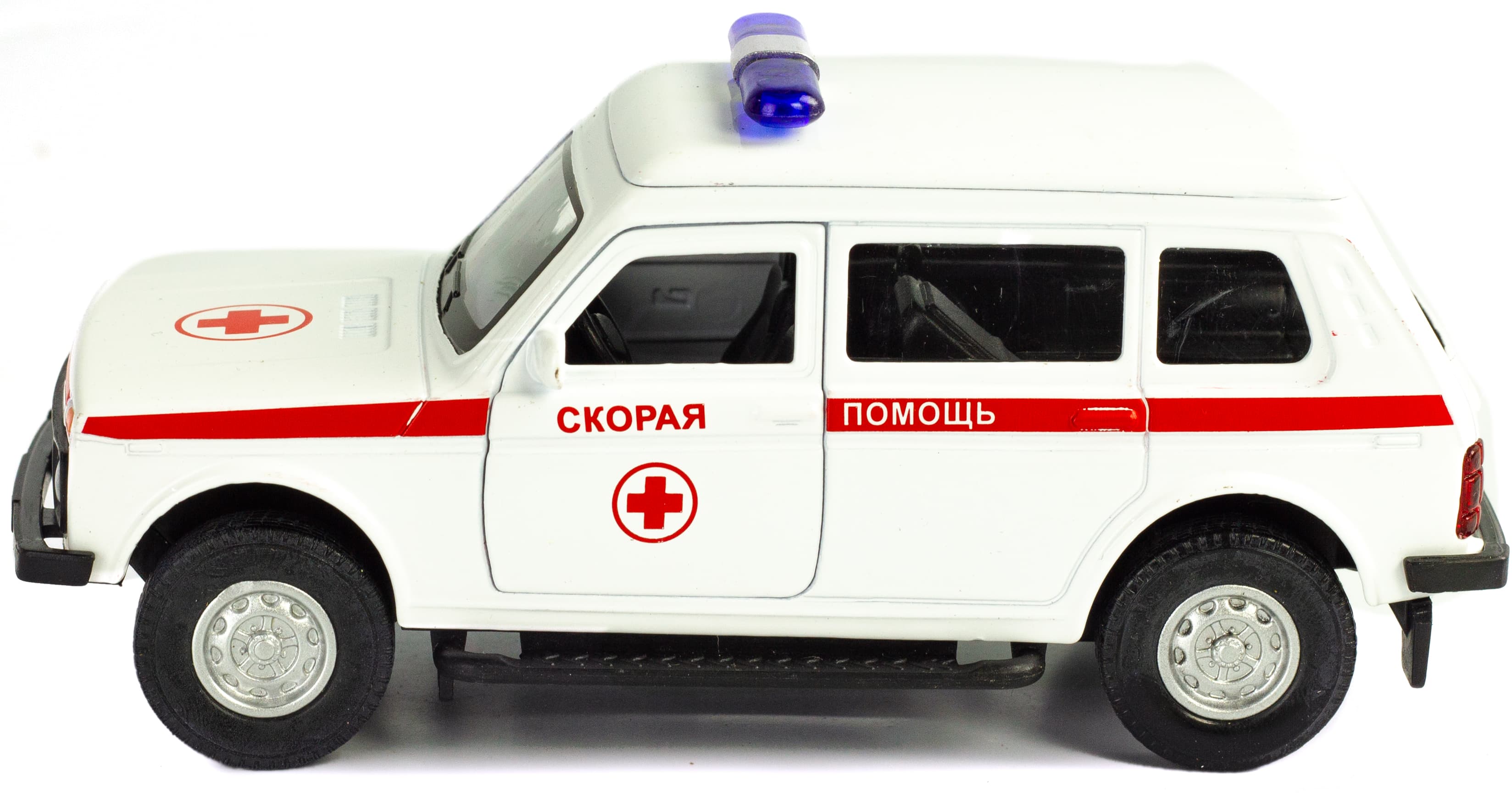 Металлическая машинка 1:32 «Нива. Экстренные службы» свет, звук, двери открываются А1813Р-12D / Скорая помощь