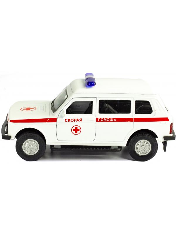 Металлическая машинка 1:32 «Нива. Экстренные службы» свет, звук, двери открываются А1813Р-12D / Скорая помощь