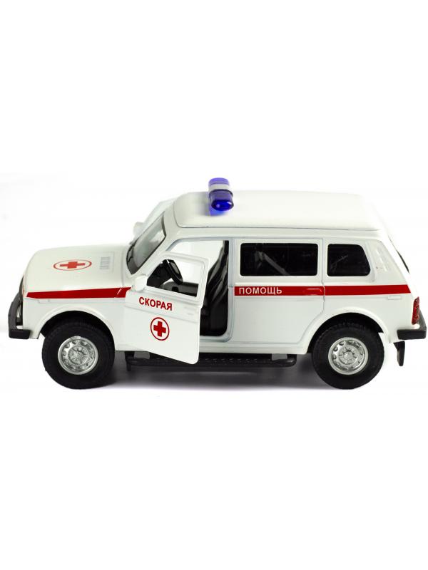Металлическая машинка 1:32 «Нива. Экстренные службы» свет, звук, двери открываются А1813Р-12D / Скорая помощь
