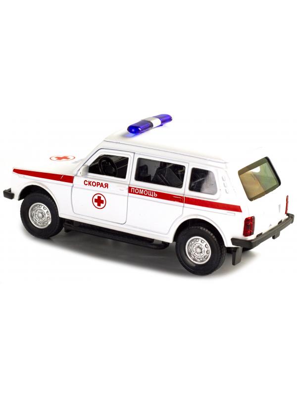 Металлическая машинка 1:32 «Нива. Экстренные службы» свет, звук, двери открываются А1813Р-12D / Скорая помощь
