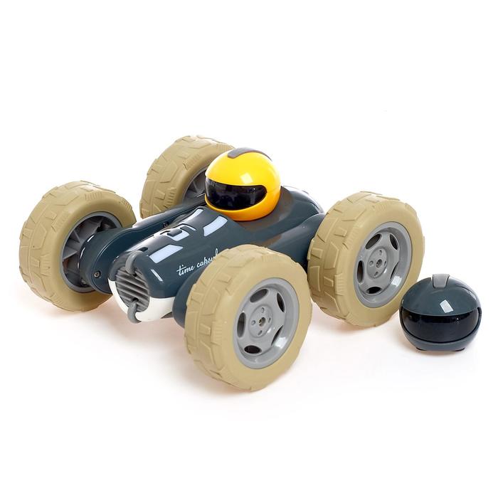 Радиоуправляемая машинка-перевертыш 1:24 со световыми и звуковыми эффектами М2210А / Микс