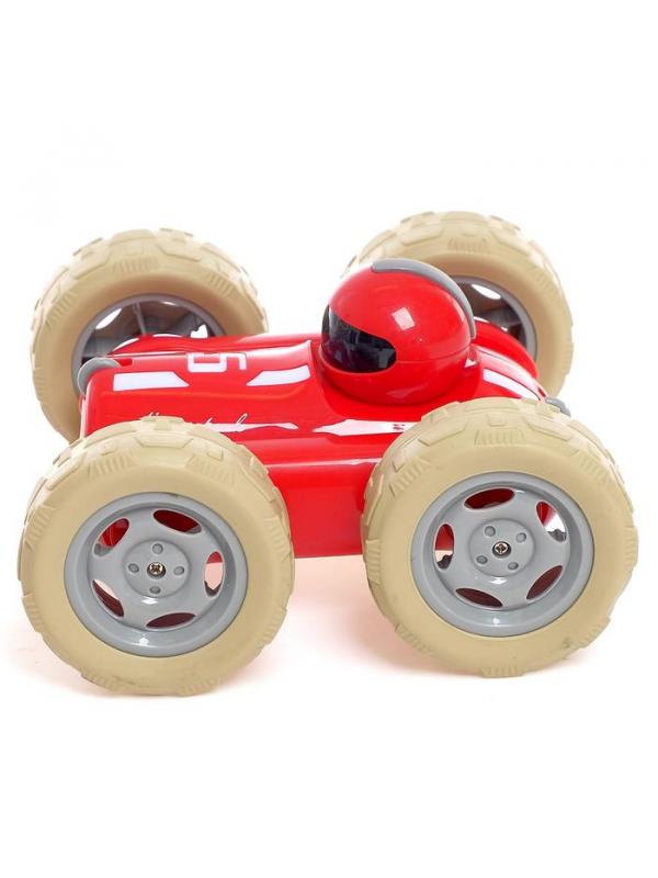 Радиоуправляемая машинка-перевертыш 1:24 со световыми и звуковыми эффектами М2210А / Микс