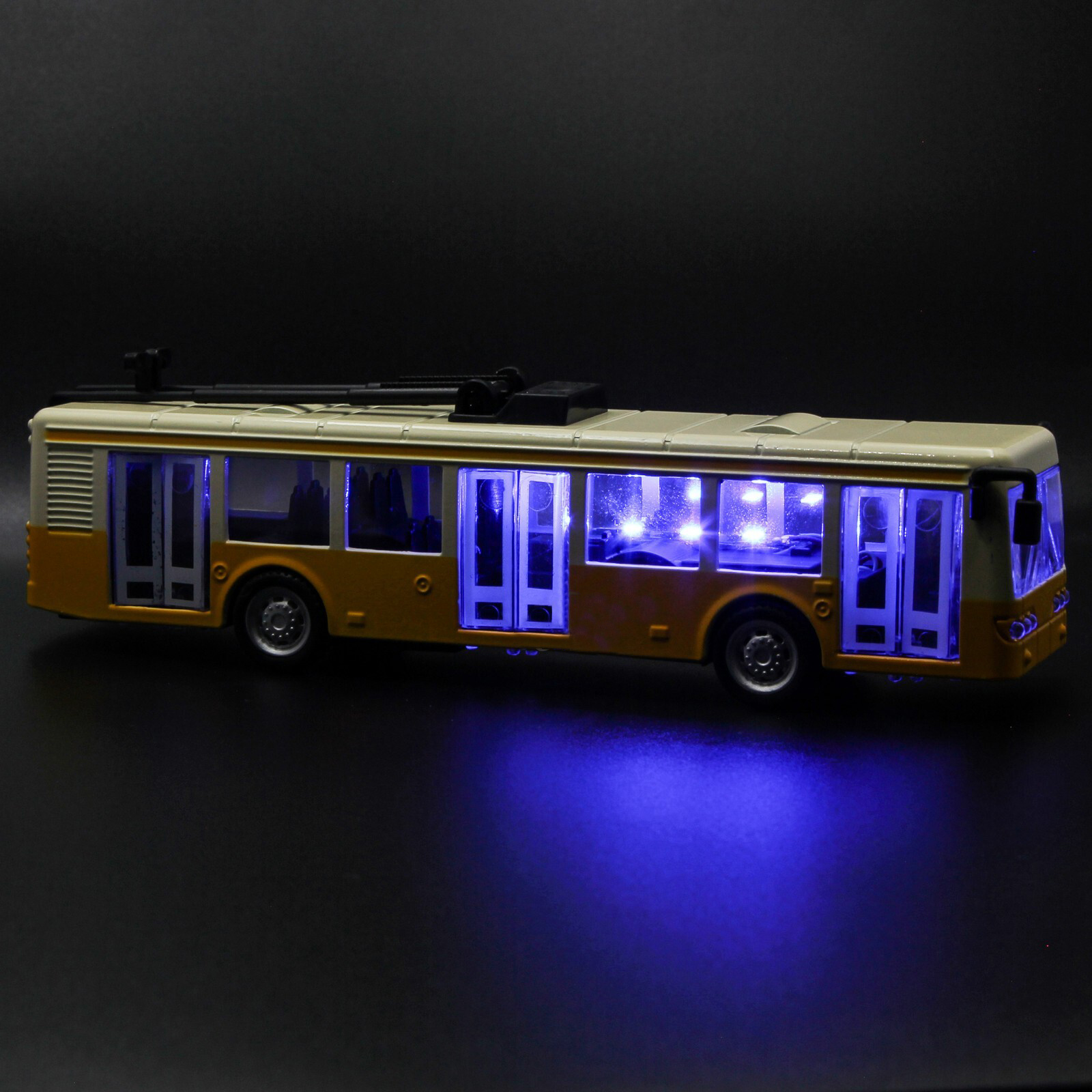 Металлический троллейбус Die Cast «Tramcar» XL80189-6L инерционный, звук, свет / Желтый