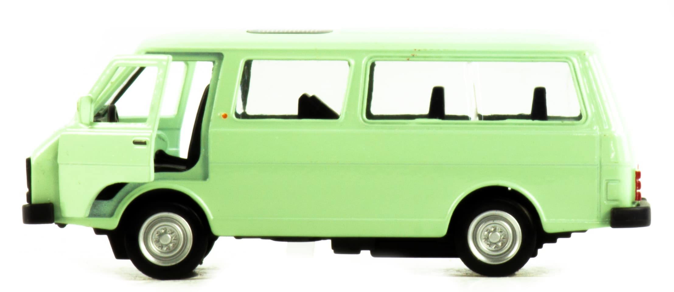 Металлическая машинка 1:32 «Микроавтобус РАФ-2203» A1810-12D, свет, звук, двери открываются / Микс