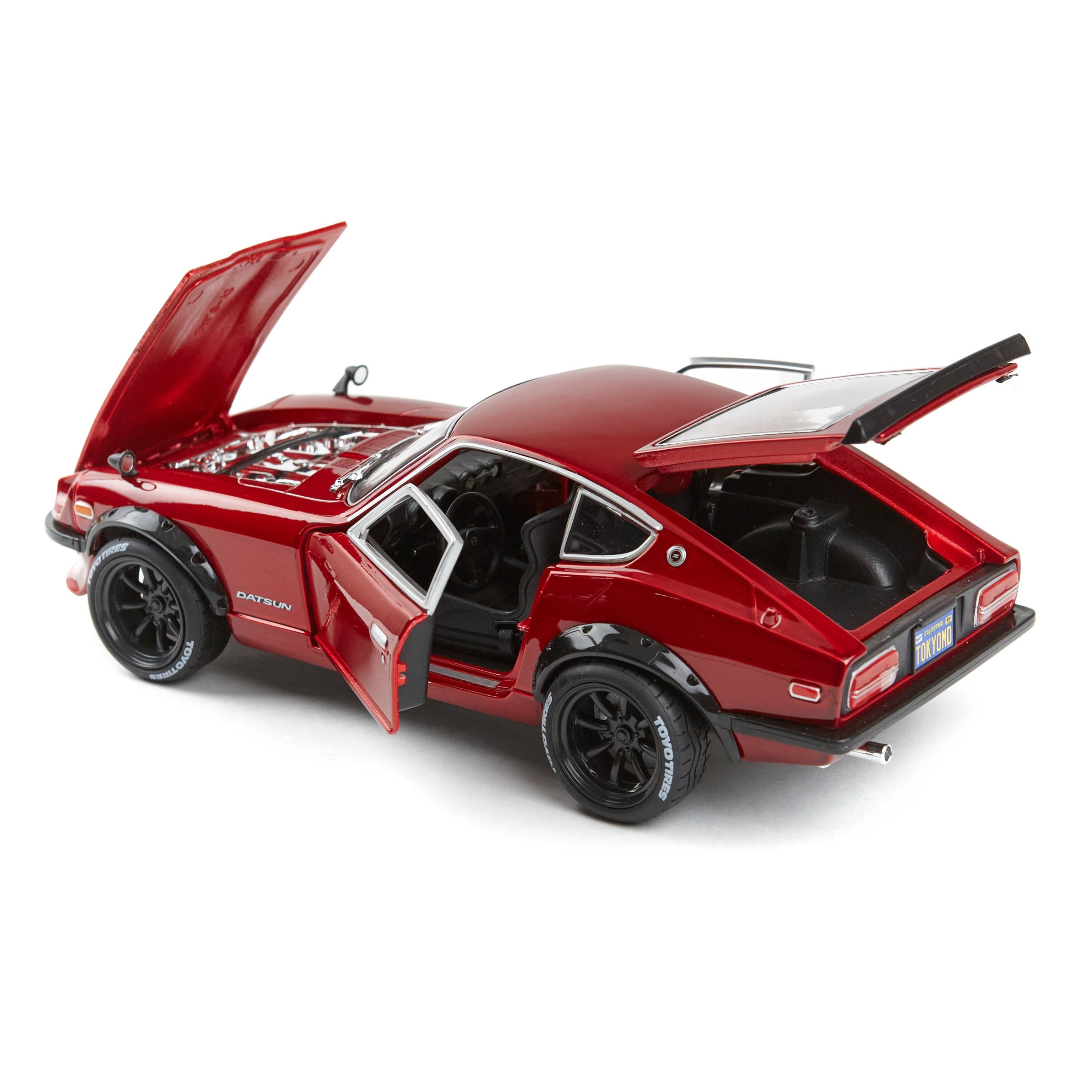 Коллекционная металлическая модель Maisto 1:18 Tokyo Modern «Datsun 240Z 1971» А32610 / Красный