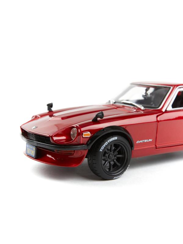 Коллекционная металлическая модель Maisto 1:18 Tokyo Modern «Datsun 240Z 1971» А32610 / Красный