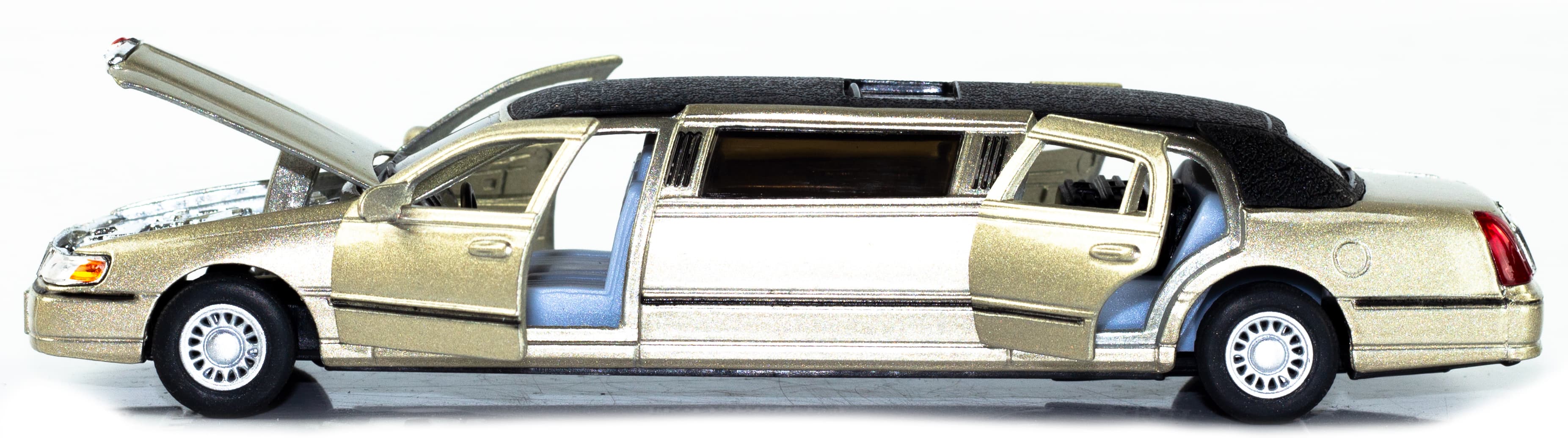 Металлическая машинка Kinsmart 1:38 «1999 Lincoln Town Car Stretch Limousine» KT7001DH / Золотой
