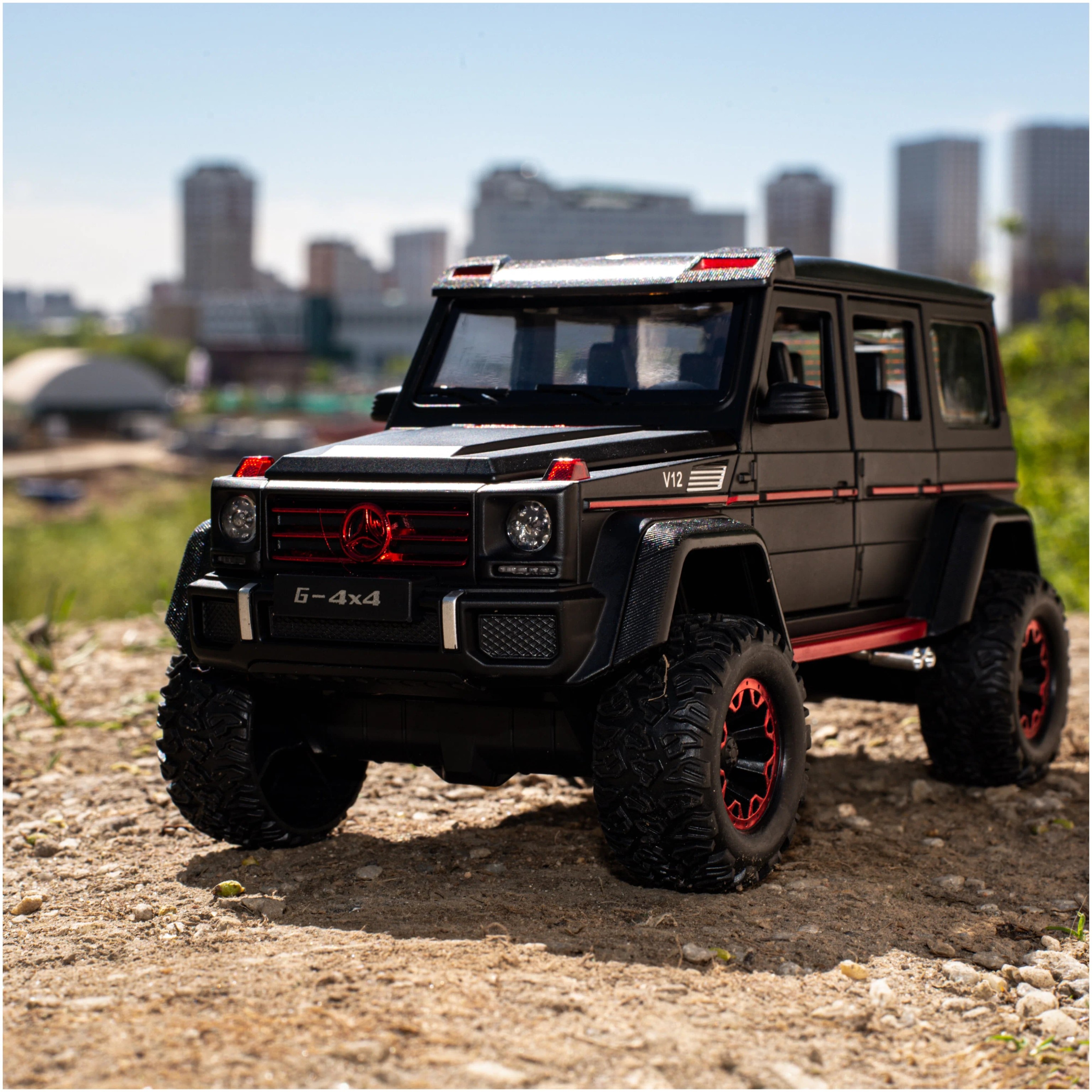 Металлическая машинка Che Zhi 1:32 «Mercedes-Benz G-class 4х4» CZ27A 15 см. инерционная, свет, звук / Черный