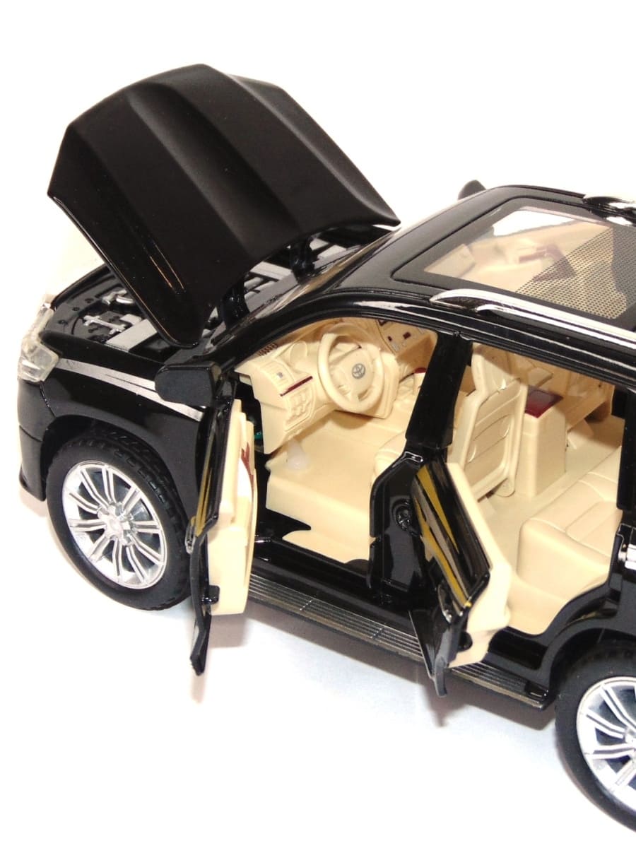 Металлическая машинка Che Zhi 1:24 «Toyota Land Cruiser 200» CZ123A, 20.2 см., инерционная, свет, звук / Черный
