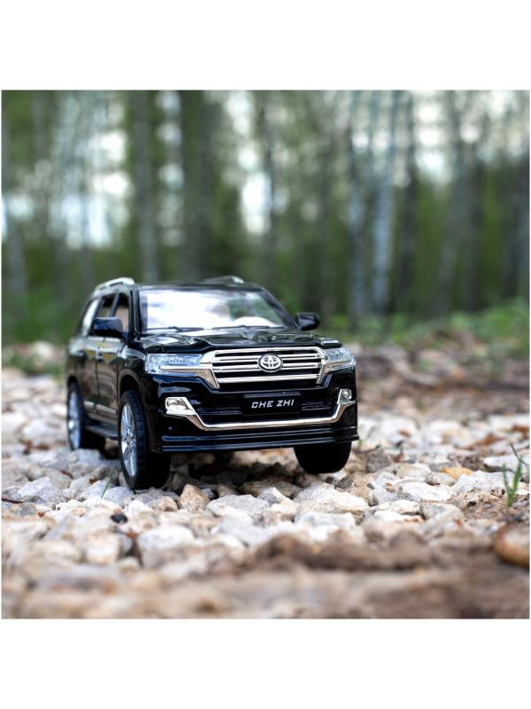 Металлическая машинка Che Zhi 1:24 «Toyota Land Cruiser 200» CZ123A, 20.2 см., инерционная, свет, звук / Черный