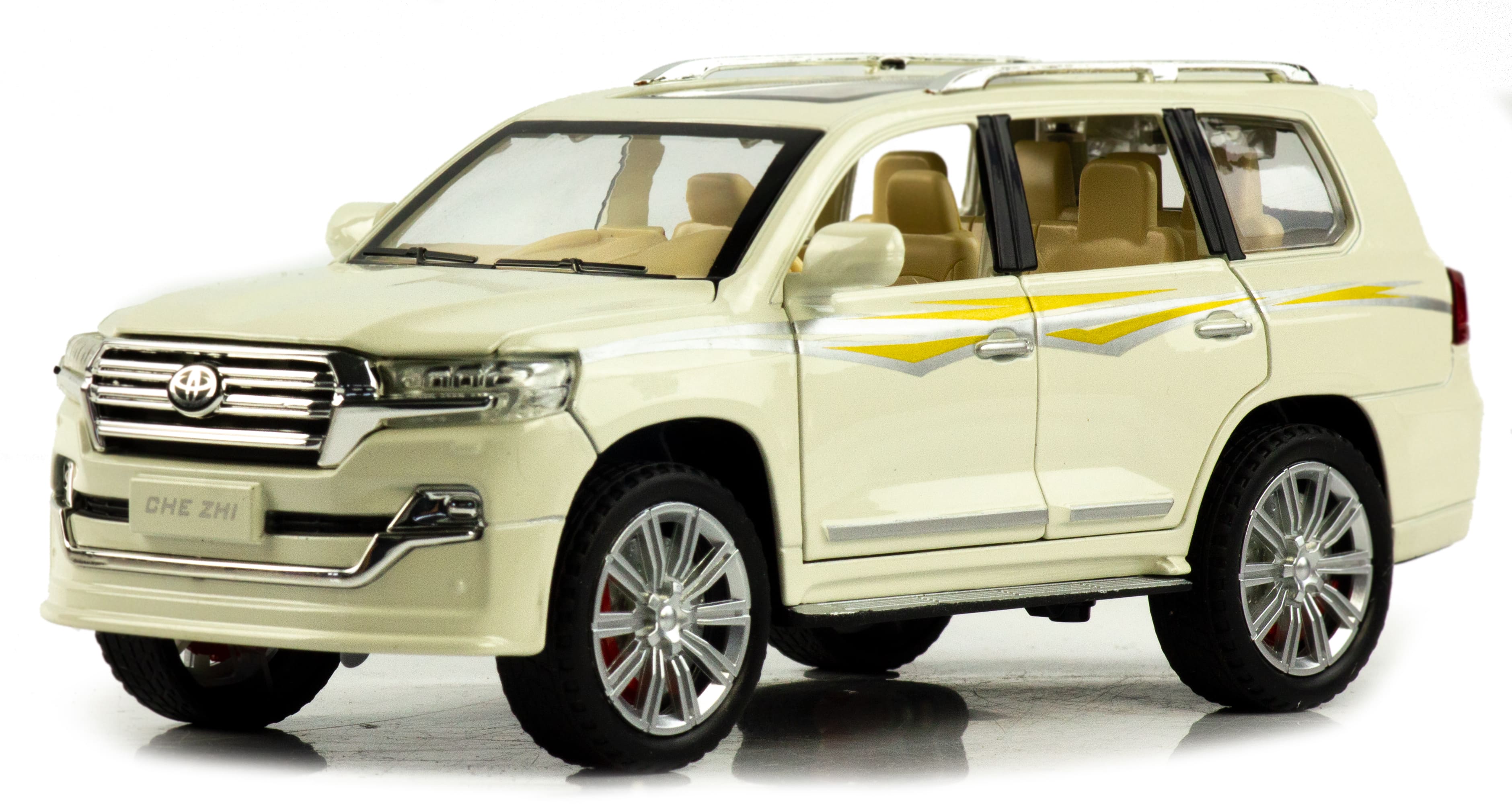 Металлическая машинка Che Zhi 1:24 «Toyota Land Cruiser 200» CZ123A, 20.2 см., инерционная, свет, звук / Белый