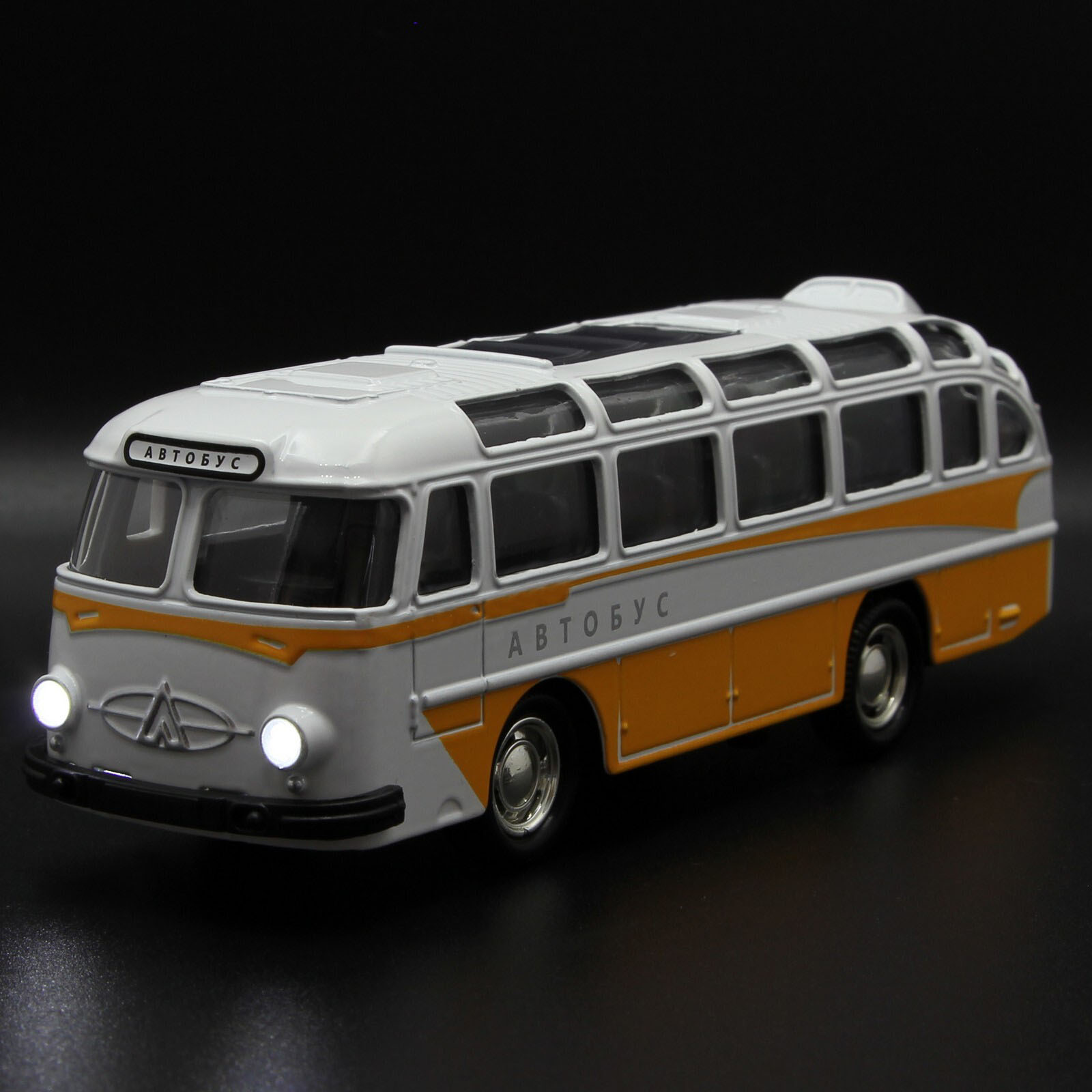 Металлический автобус 1:32 «ЛАЗ 697-Е («Турист»)» 14.5 см. A1814-12D, инерционный, свет, звук / Желтый
