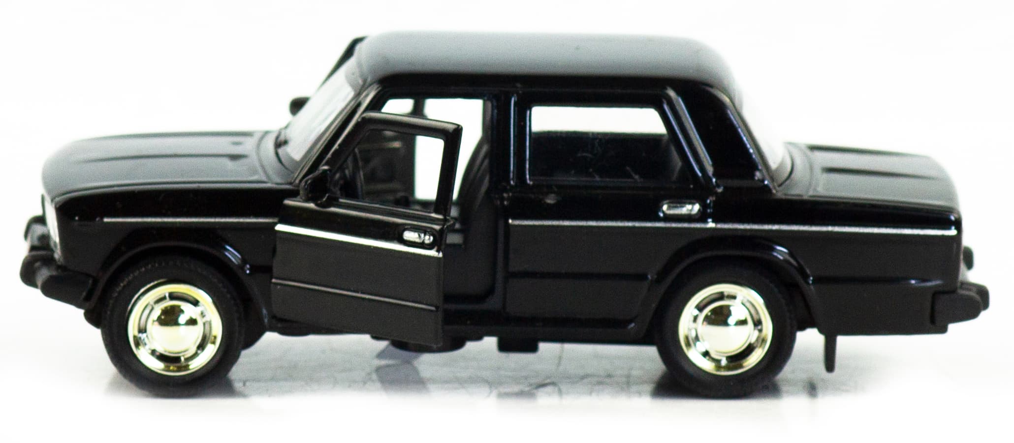 Машинка металлическая 1:32 «ВАЗ 2106» 187-188-12D, инерционная, свет, звук / Черный