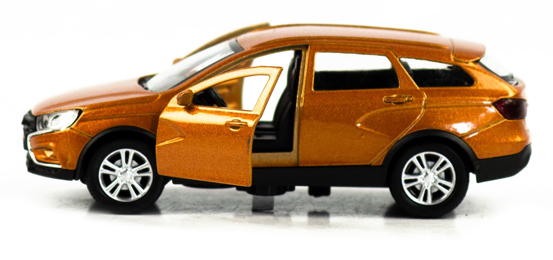 Машинка металлическая 1:32 «Vesta» А183-184-12Д, инерционная, свет, звук / Оранжевый