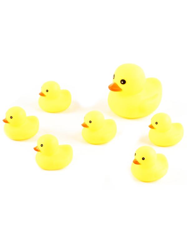 Резиновая игрушка-пищалка для ванны «Уточка и 6 утятат» 10 см. / AY005G