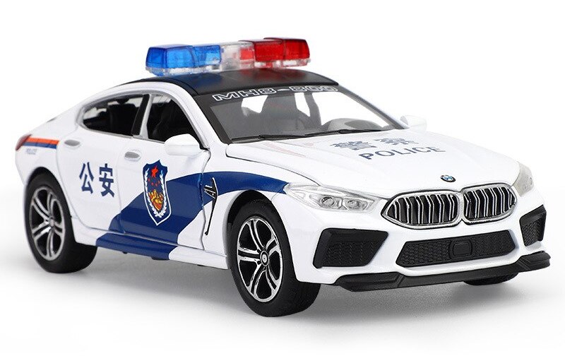 Машина металлическая ChiMei Model 1:32 «BMW M8 Police» 16 cм. АМ318, инерционная, свет, звук / Белый