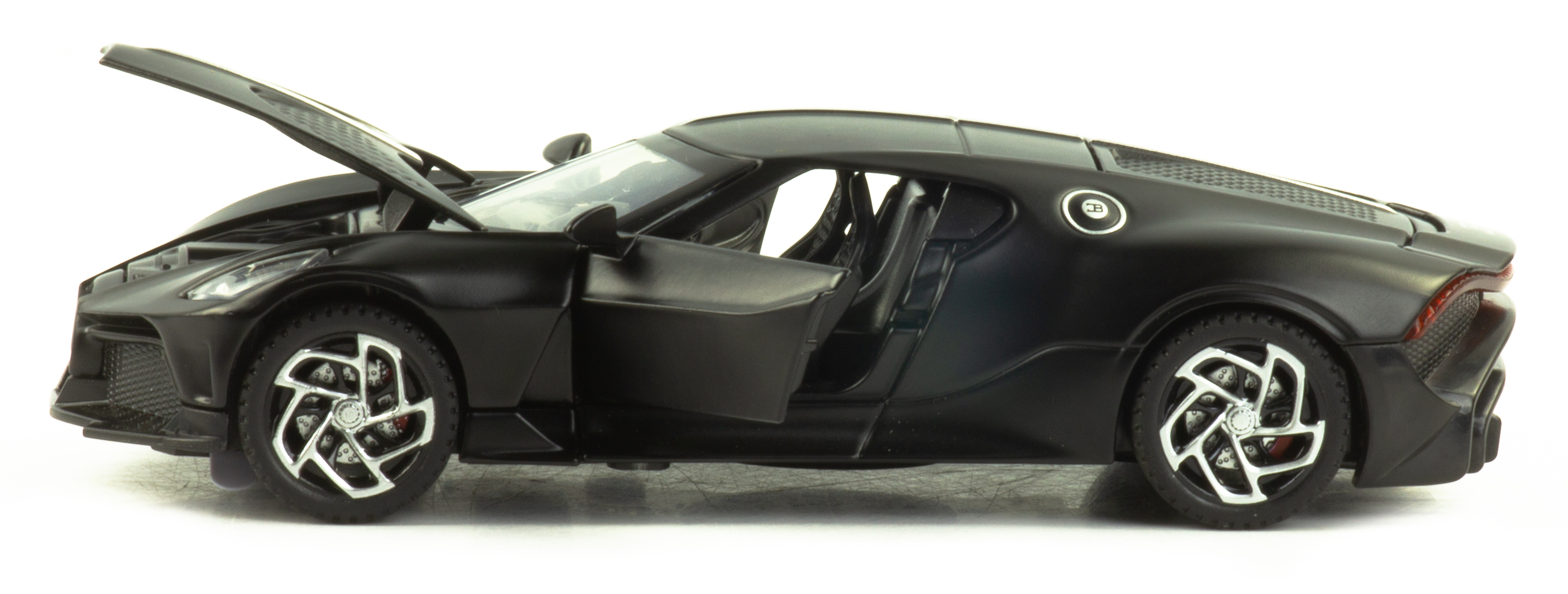 Металлическая машинка XHD 1:32 «Bugatti La Voiture Noire» 3201, 15,2 см. инерционная, свет, звук / Черный матовый