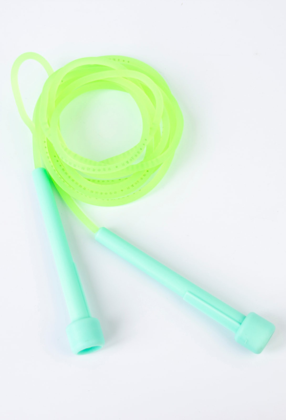 Скакалка Fantasy детская силиконовая с фруктовым запахом, регулируемая длина до 280 см. / Зеленый